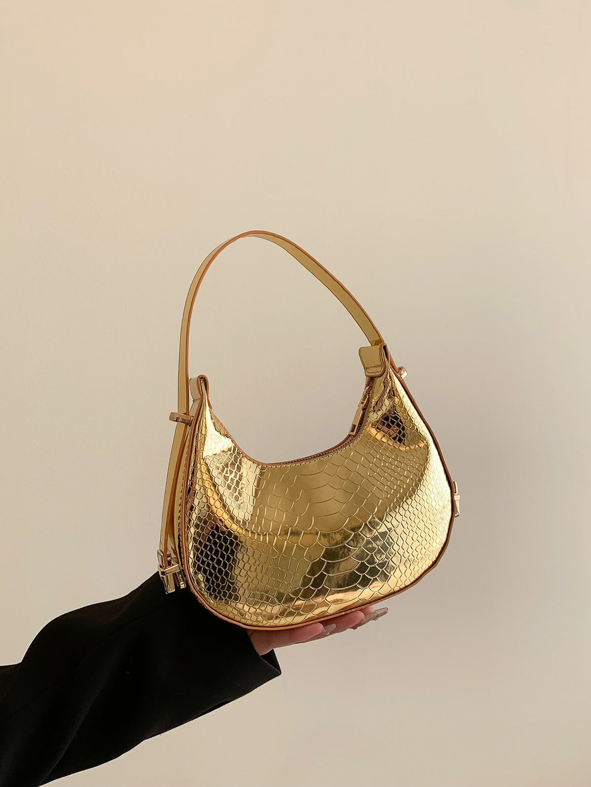 Metallic Snakeskin Embossed Hobo Bag - Gold