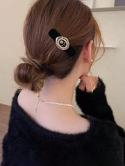 2pcs Floral Print Rose Style Pearl Velvet Casual Hair Clip