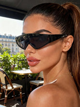Punk Style Wrap-Around Sunglasses
