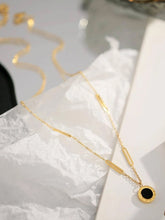1pc Stainless Steel Roman Numerals Detail Round Charm Necklace