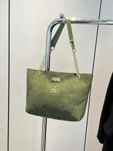 Deer Pendant Embellished Large Capacity Chain Strap Shoulder Bag - Army Green