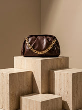 Minimalist Cloud Ruched Chain Decor Bag - Mocha Brown