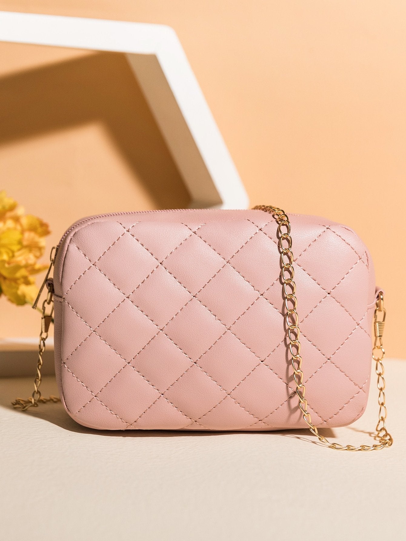 Minimalist Quilted Chain Crossbody Bag  - Pink - FD ⚡