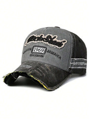 A Vintage Distressed Washed-Out Hole Casual Baseball Cap