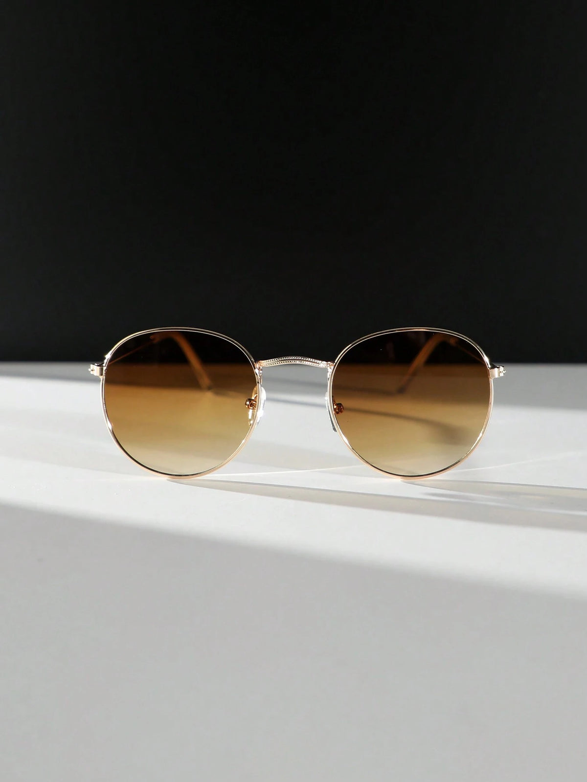 Elegant Ombre Color Fashion Glasses