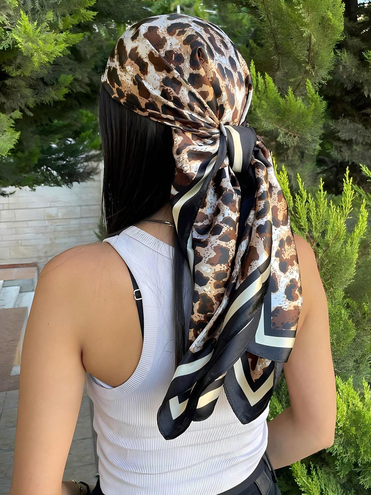 1pc Leopard Print Square Scarf