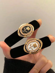 2pcs Floral Print Rose Style Pearl Velvet Casual Hair Clip