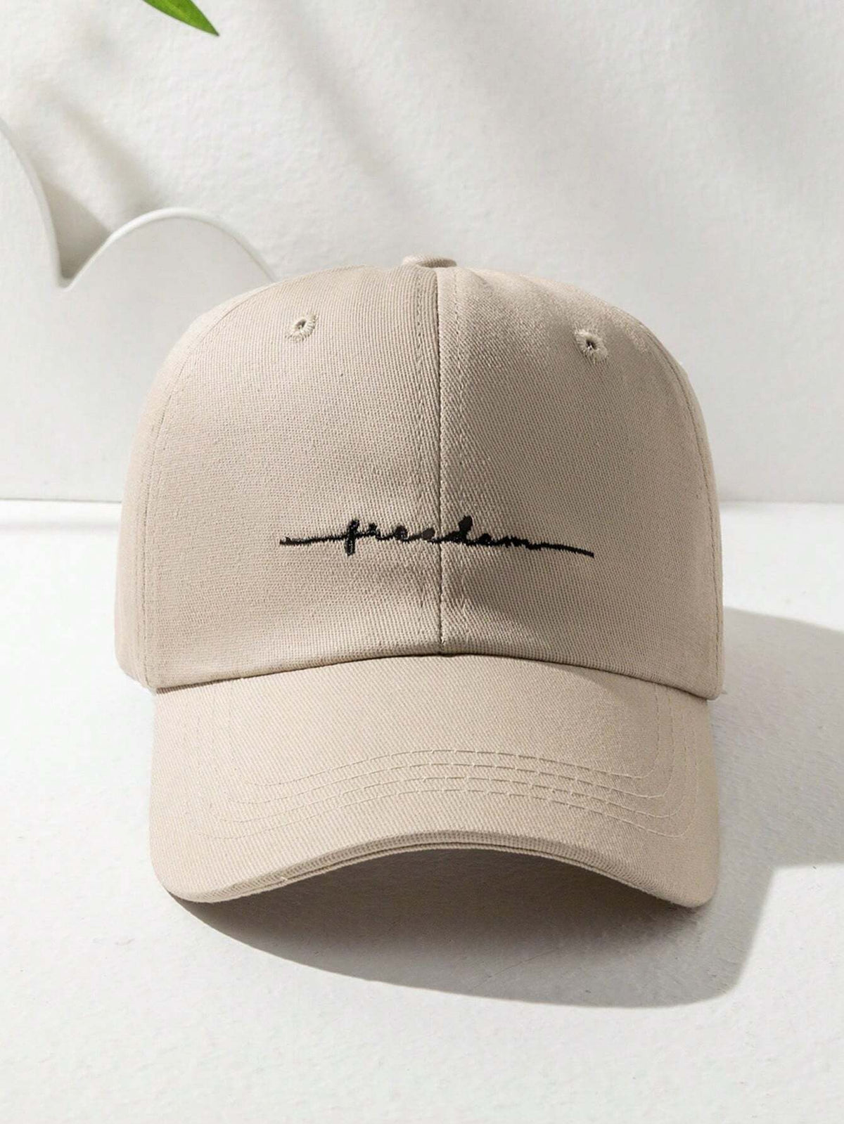 1pc Embroidered "Freedom" Baseball Cap