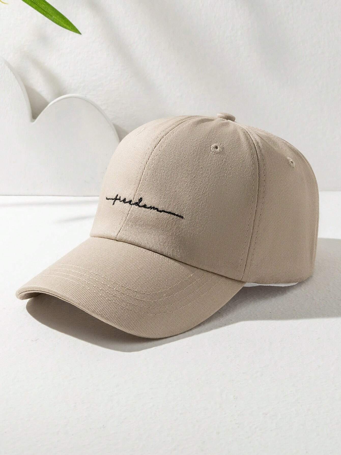 1pc Embroidered "Freedom" Baseball Cap