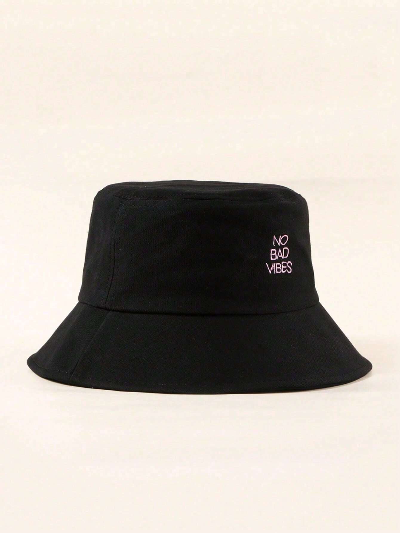 1pc Embroidered Bucket Hat - Black