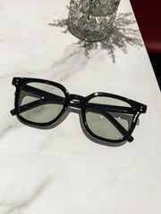 A Pure Want" Blusher Glasses Set - Green