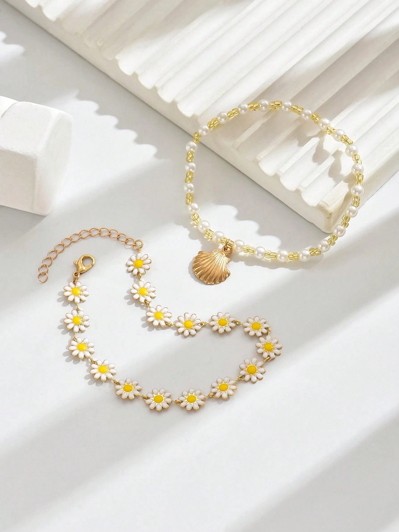 2pcs Handmade Pearl Bead & Gold Shell Anklet Set