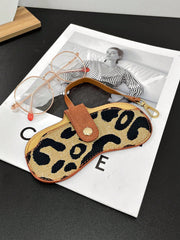Portable Retro Eyeglass Case