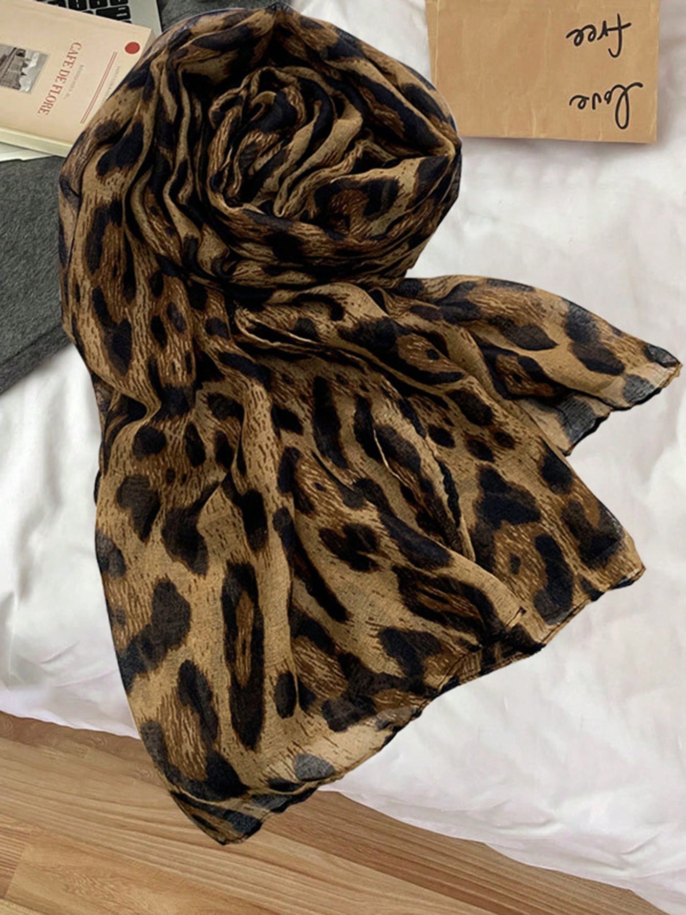 1pc Bohemian Leopard Print Breathable Scarf