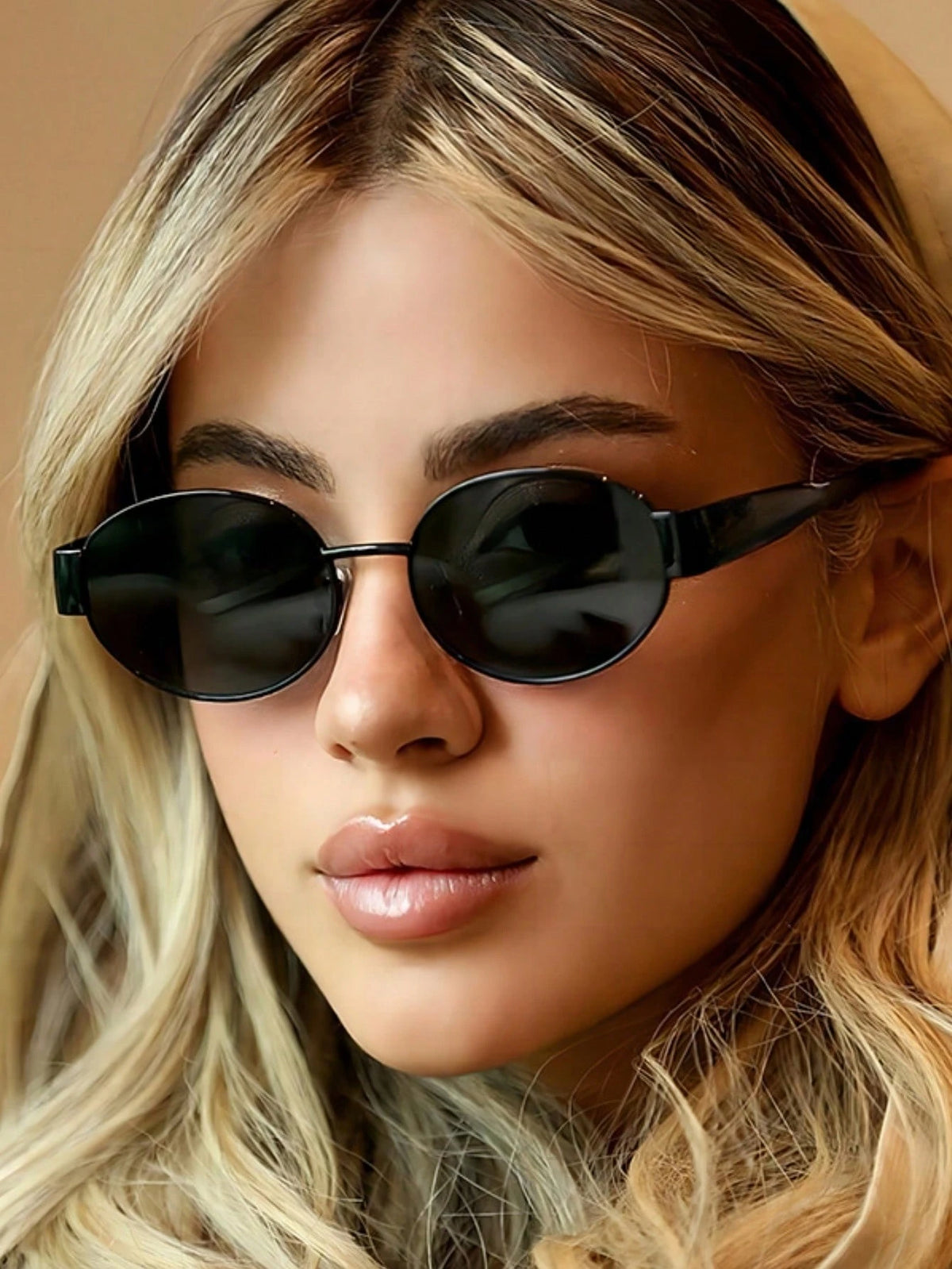 1pcs Oval Metal Frame Fashion Eyeglasses