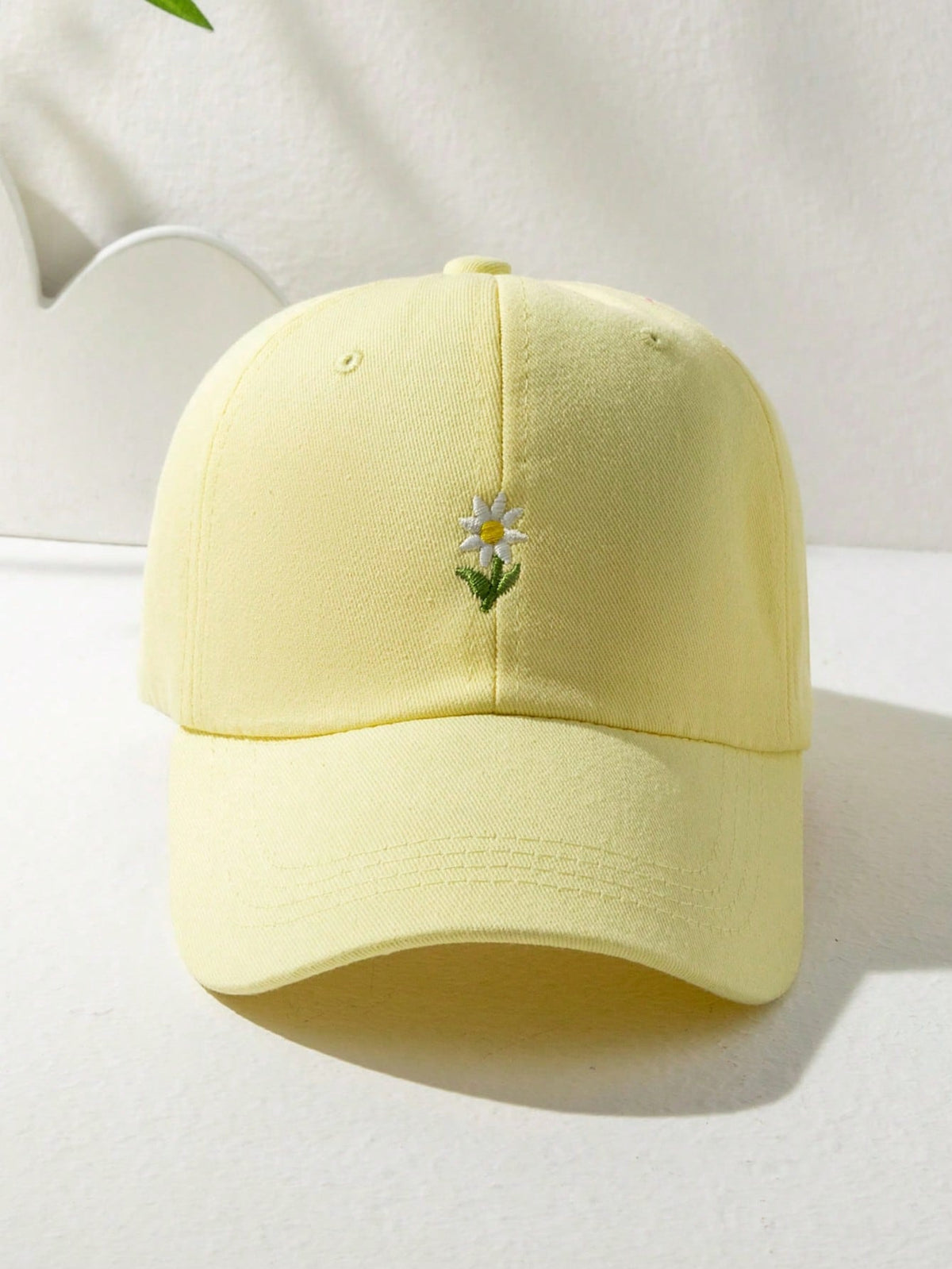 1pc Embroidered Daisy Flower Baseball Cap