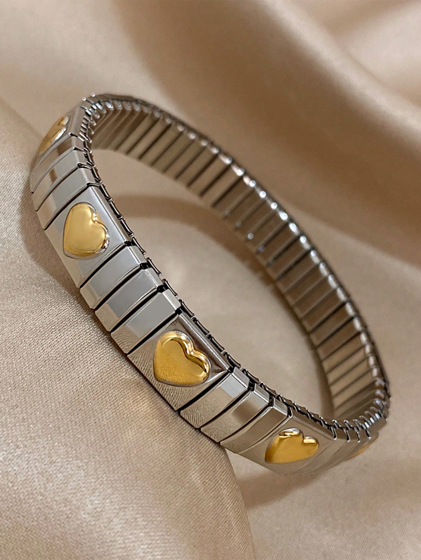 Two Tone Heart Decor Stainless Steel Elastic Bracelet - Gold & Silver
