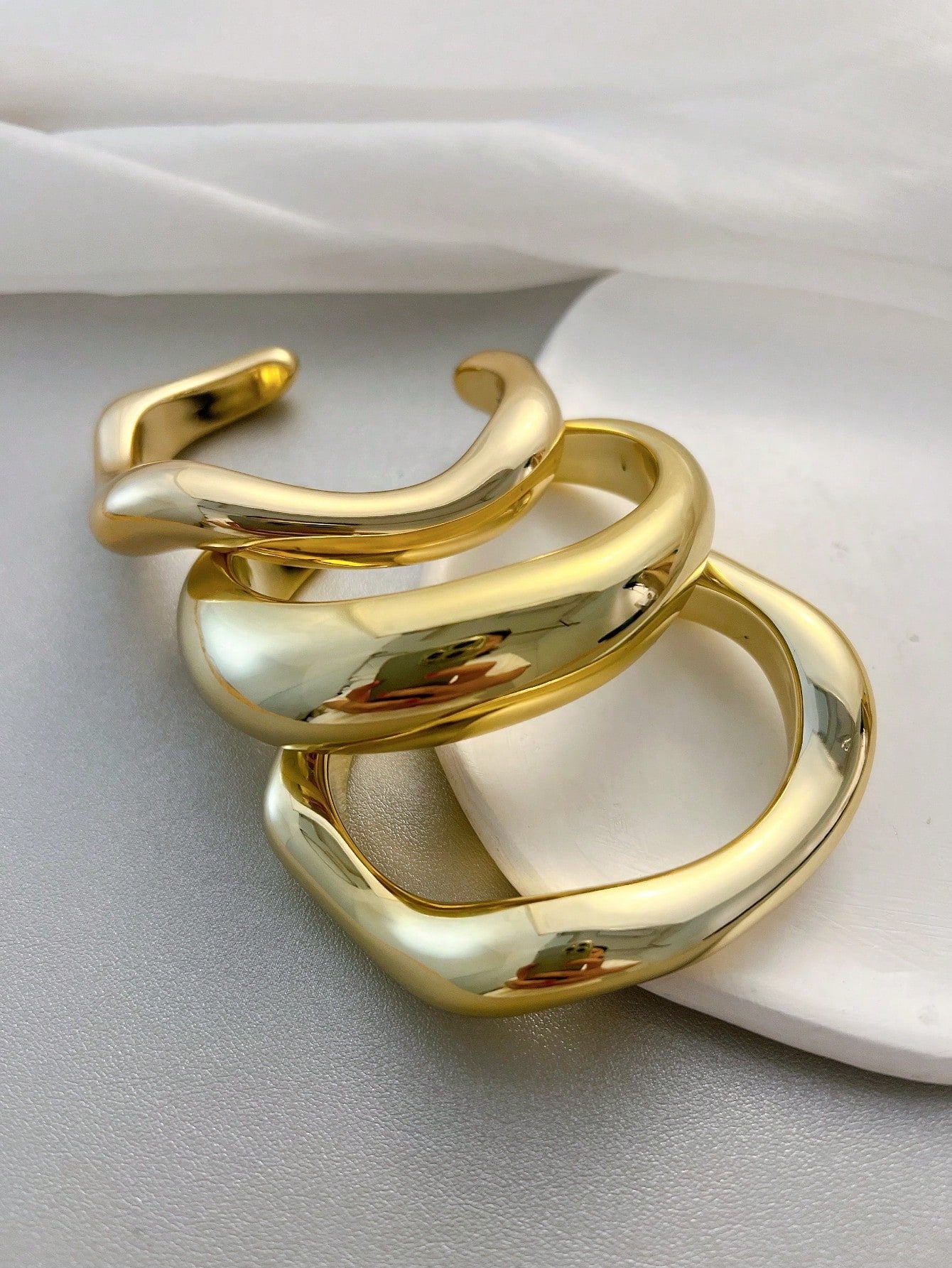 3pcs Minimalist Exaggerated Wavy Cuff Bracelet Set - Gold / Silver