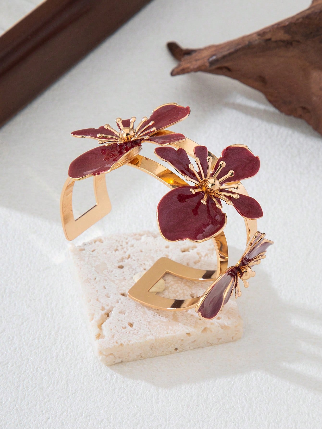 1pc Floral Decor Bangle Bracelet - Burgundy & Gold