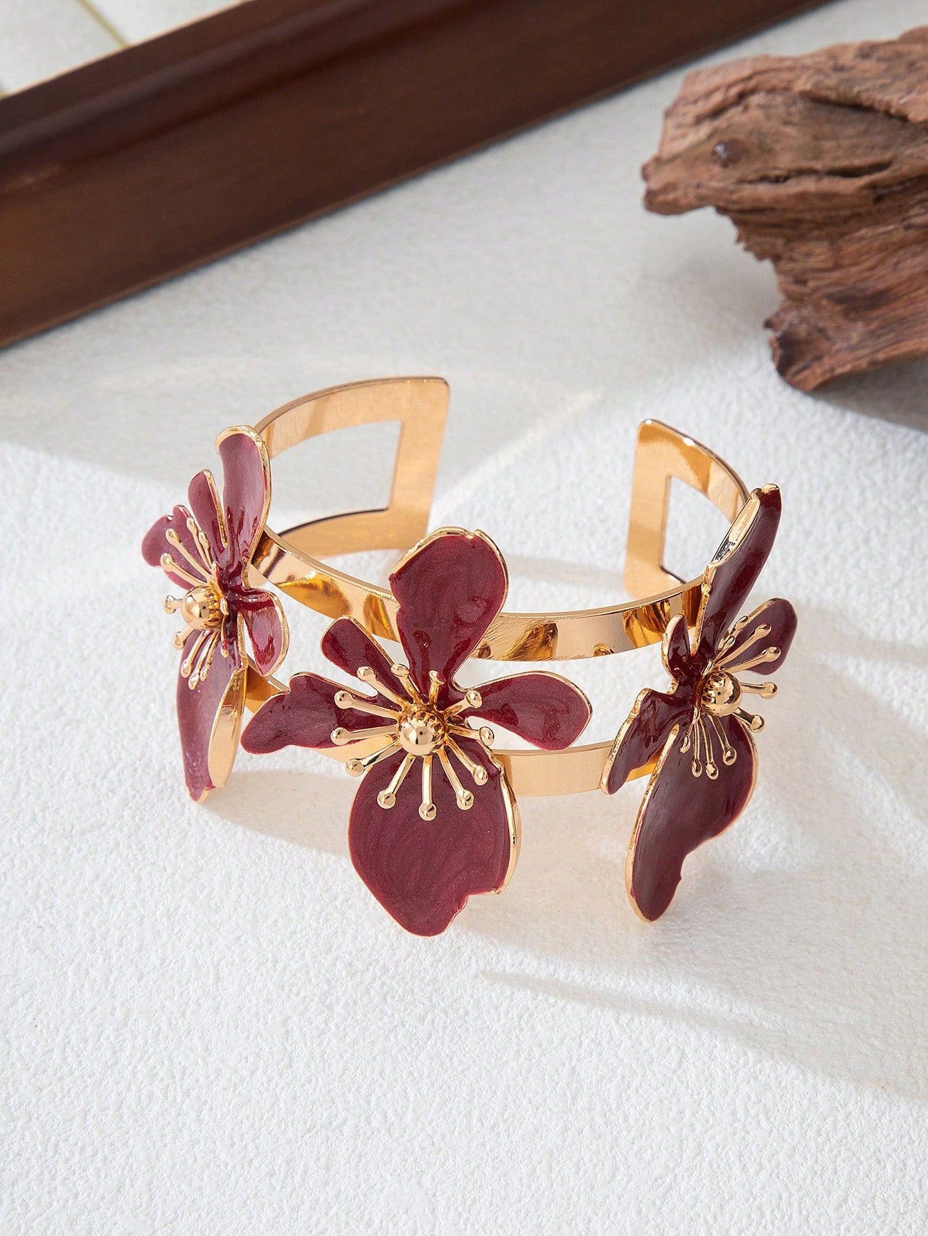 1pc Floral Decor Bangle Bracelet - Burgundy & Gold