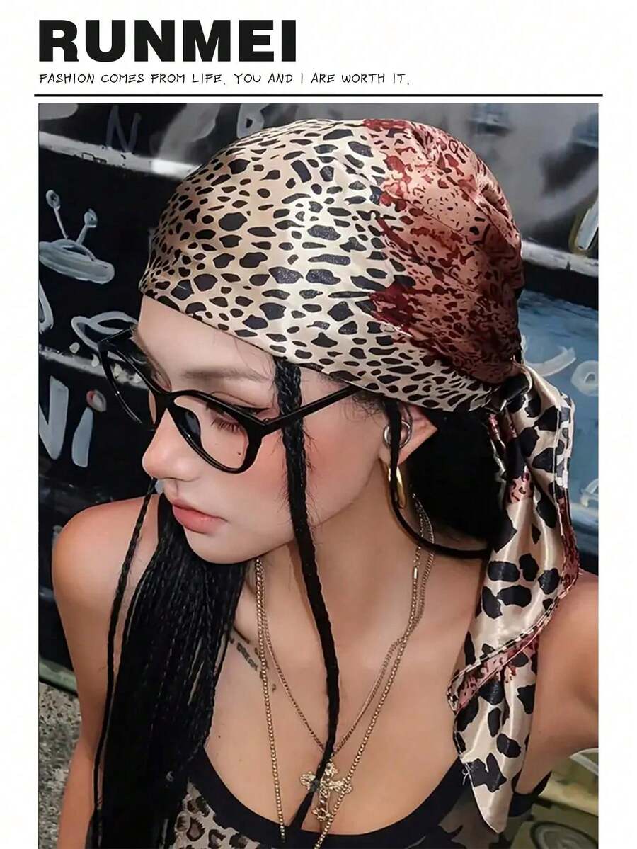 1pc Minimalist Printed Satin Square Scarf