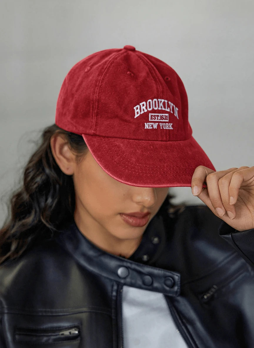 1pc Wine Red Oversized Brim Sun-Shading Versatile Baseball Cap