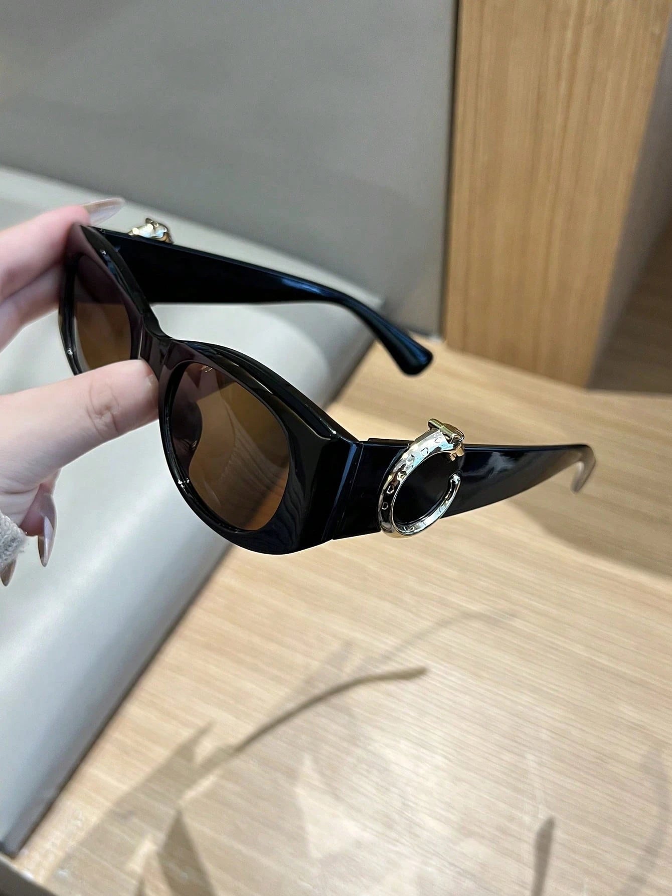 Casual Retro Burgundy Sunglasses