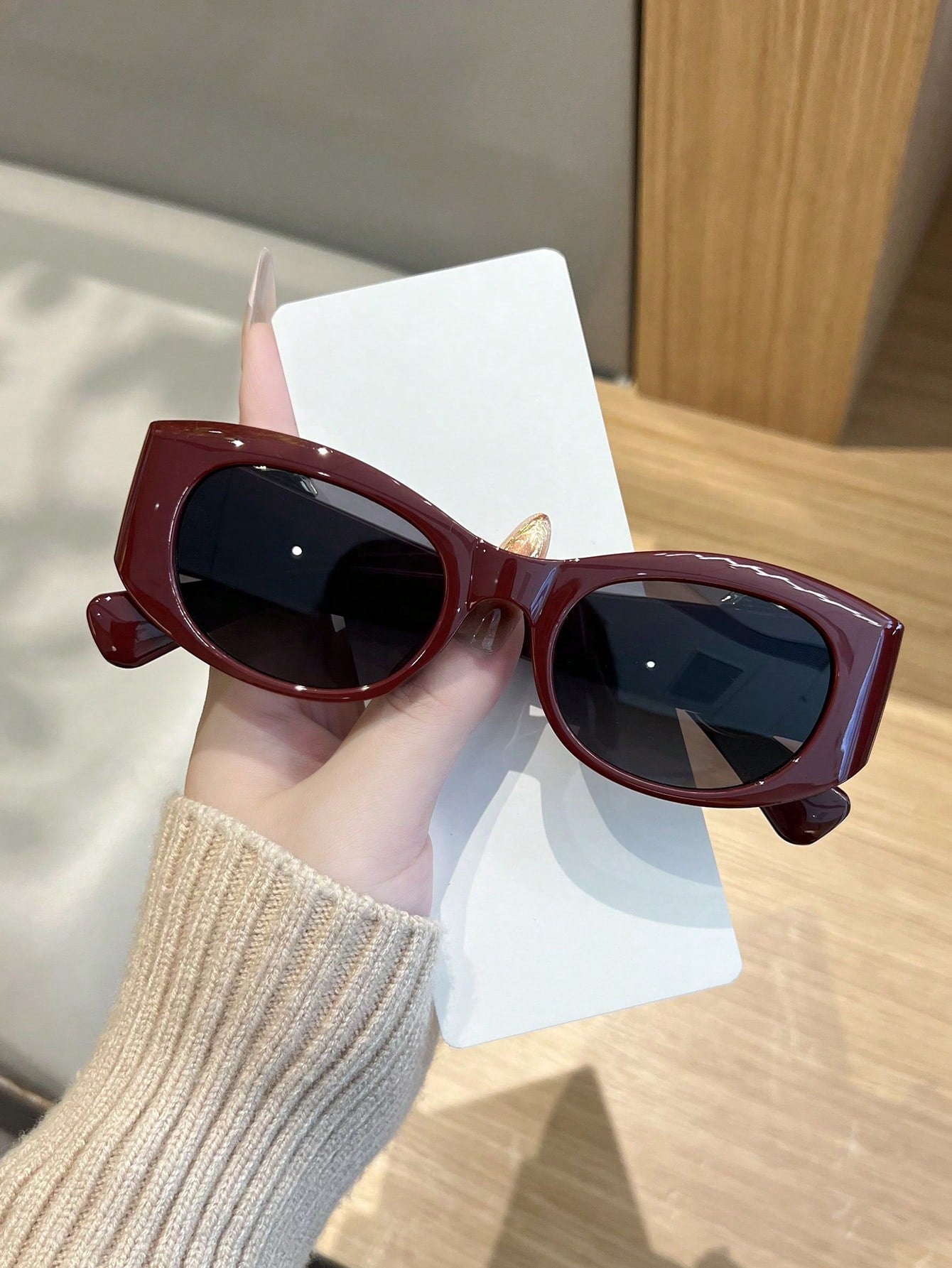 Casual Retro Burgundy Sunglasses