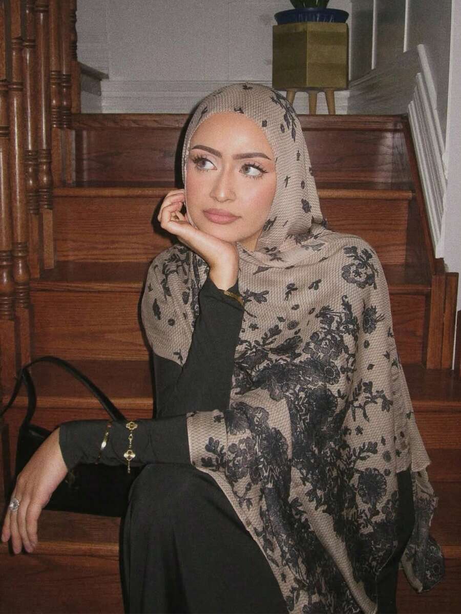 1pc Watercolor Floral Lace Printed Hijab Scarf