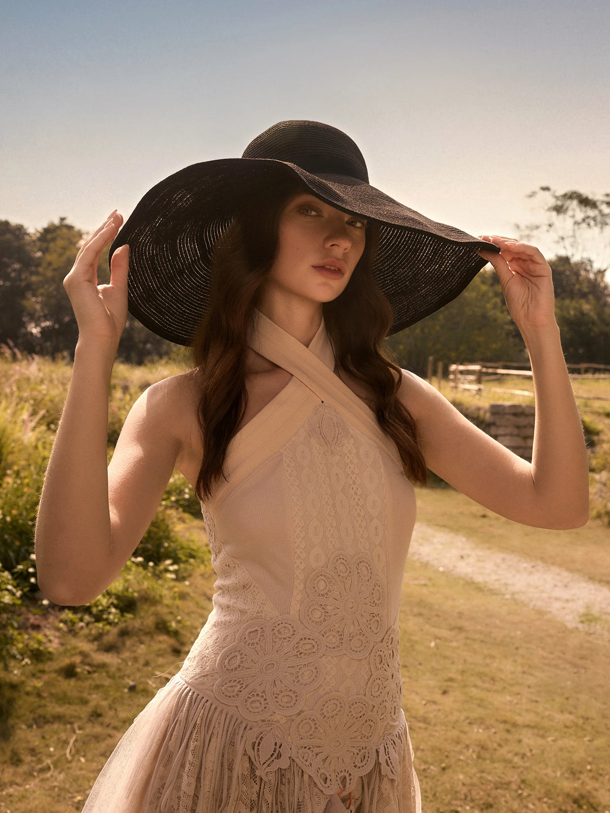 1pc Black Wide Brim Foldable Straw Hat
