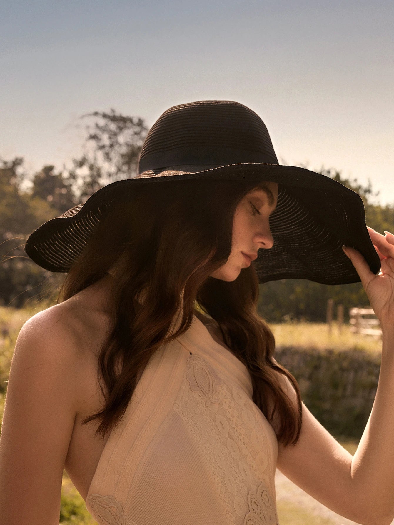 1pc Black Wide Brim Foldable Straw Hat