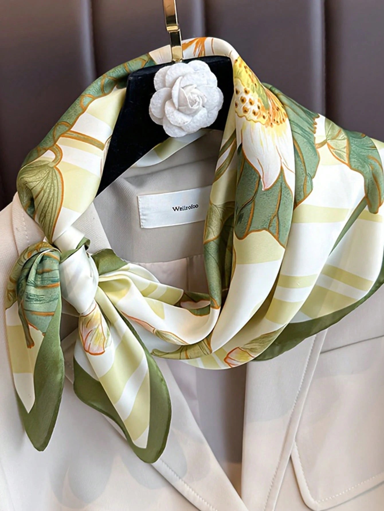 1pc Floral Print Satin-Feel Square Scarf/Headscarf