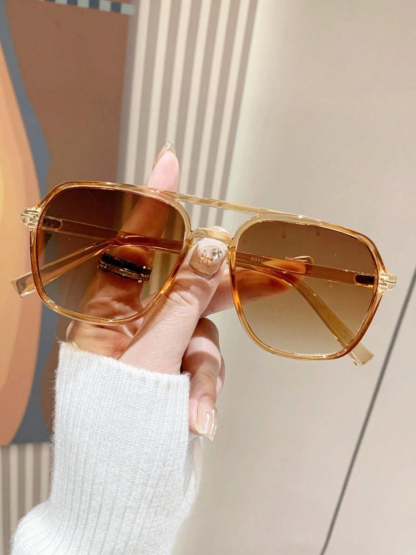 Champagne Retro Aviator Sunglasses