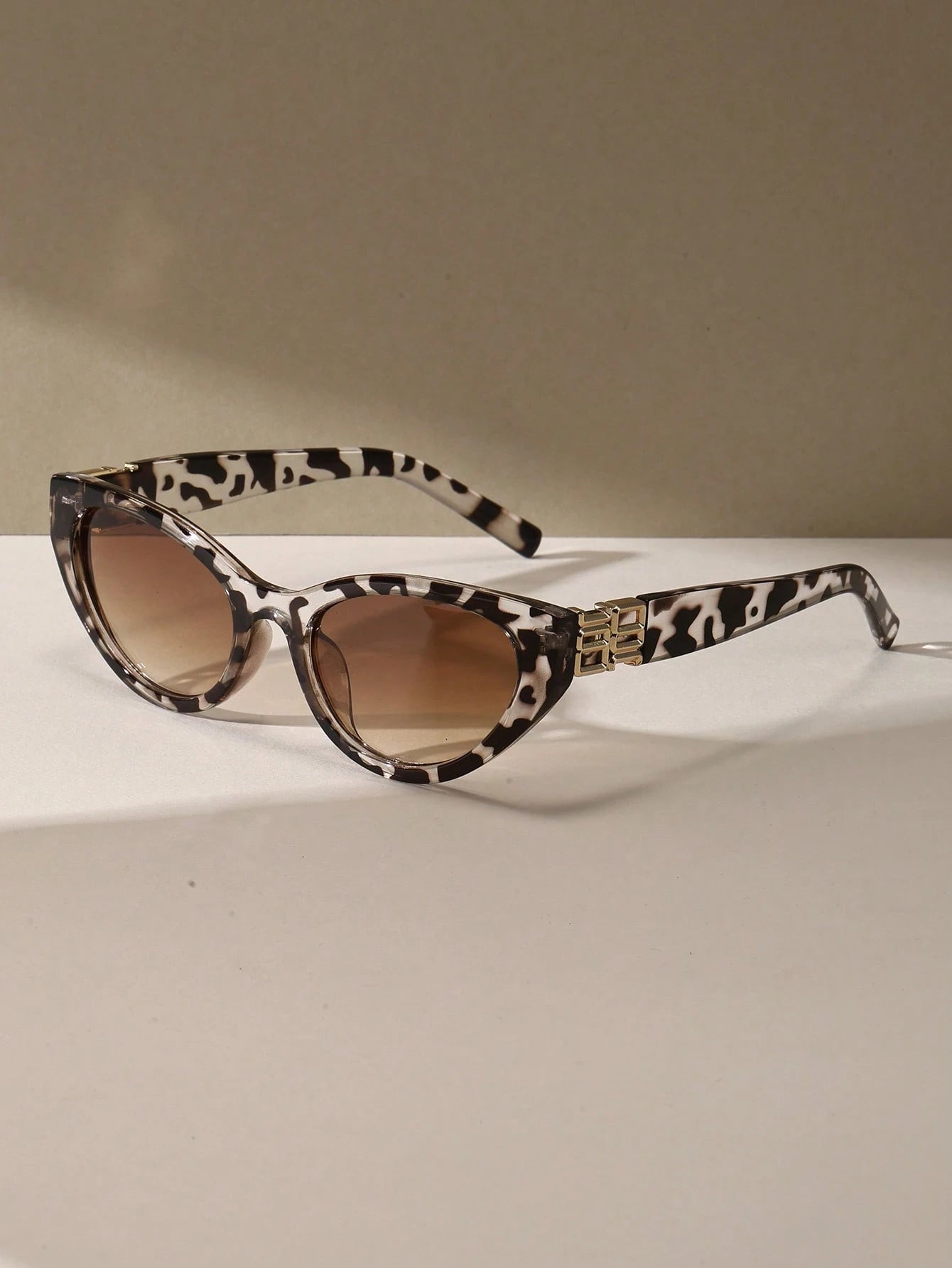 Leopard Print Cat Eye Sunglasses