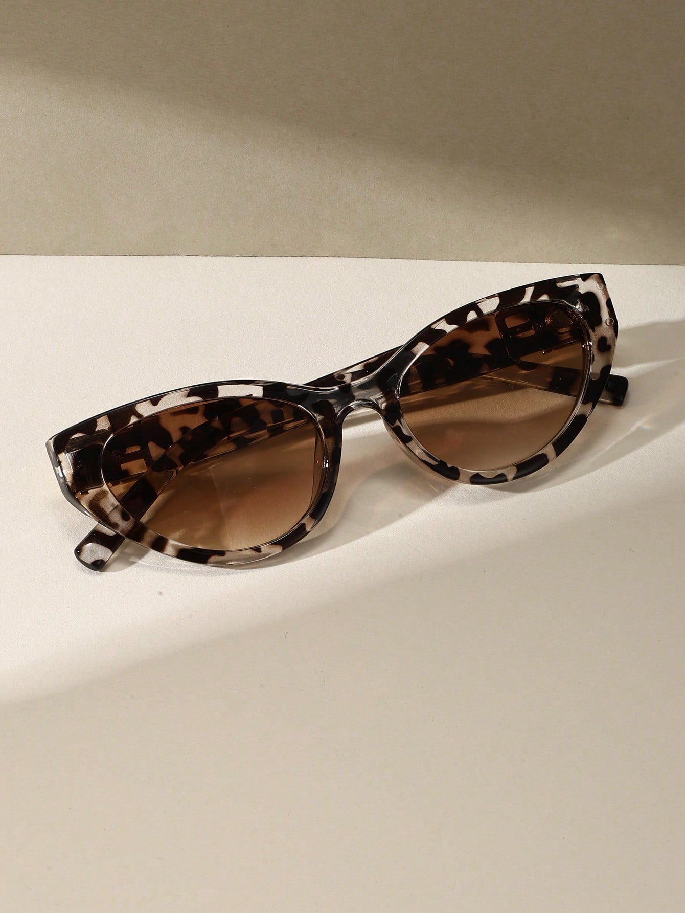 Leopard Print Cat Eye Sunglasses