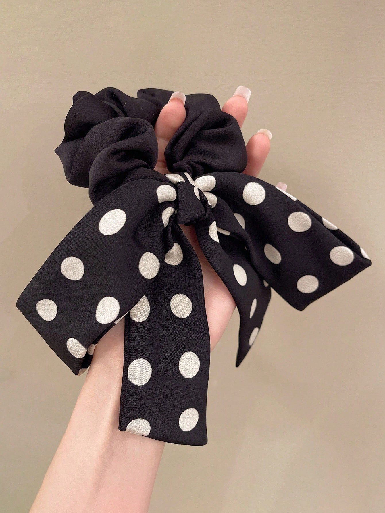 2Pcs Polka Dot Bow Scrunchies Black White Elegant Hair Ties