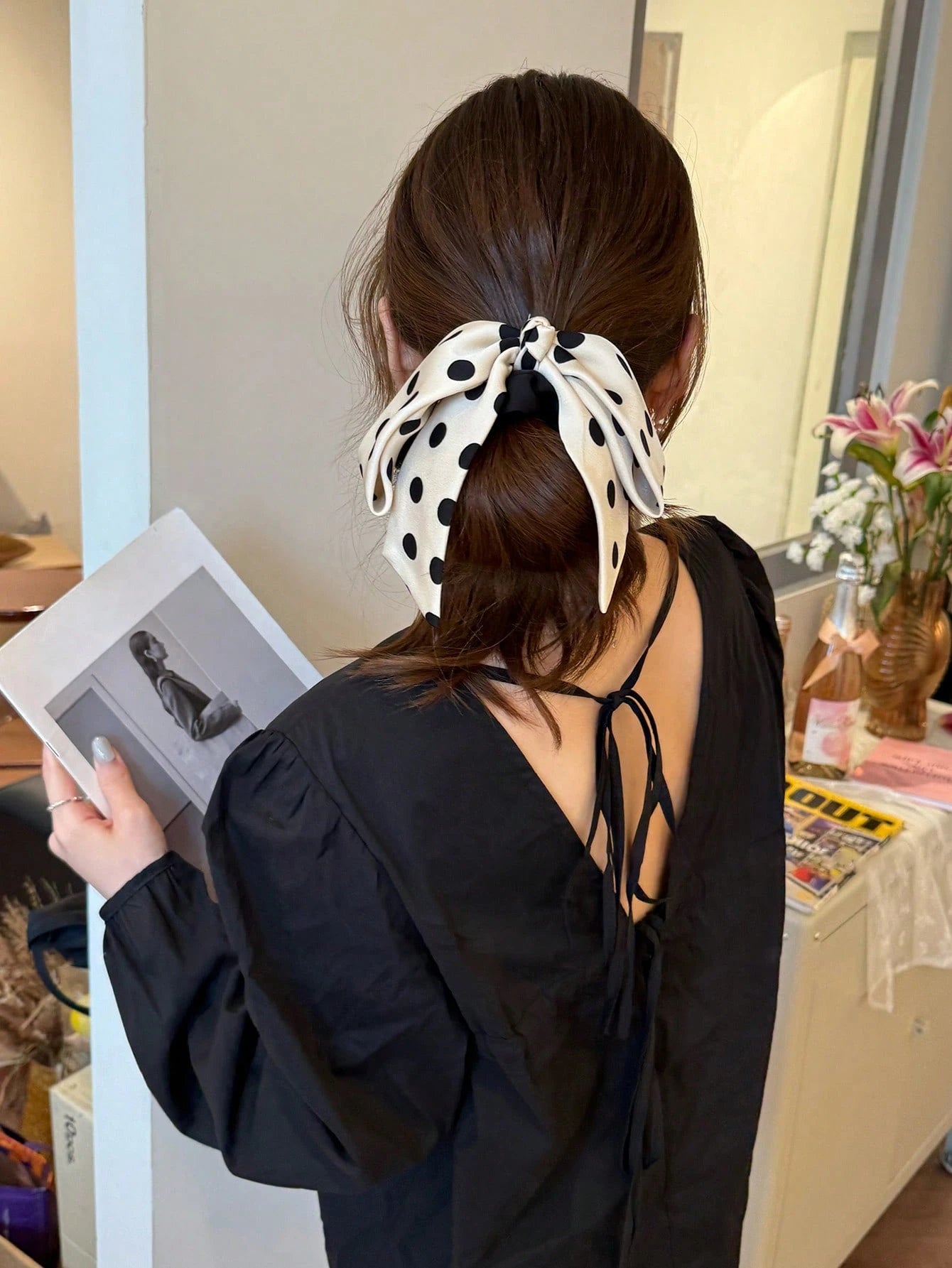 2Pcs Polka Dot Bow Scrunchies Black White Elegant Hair Ties