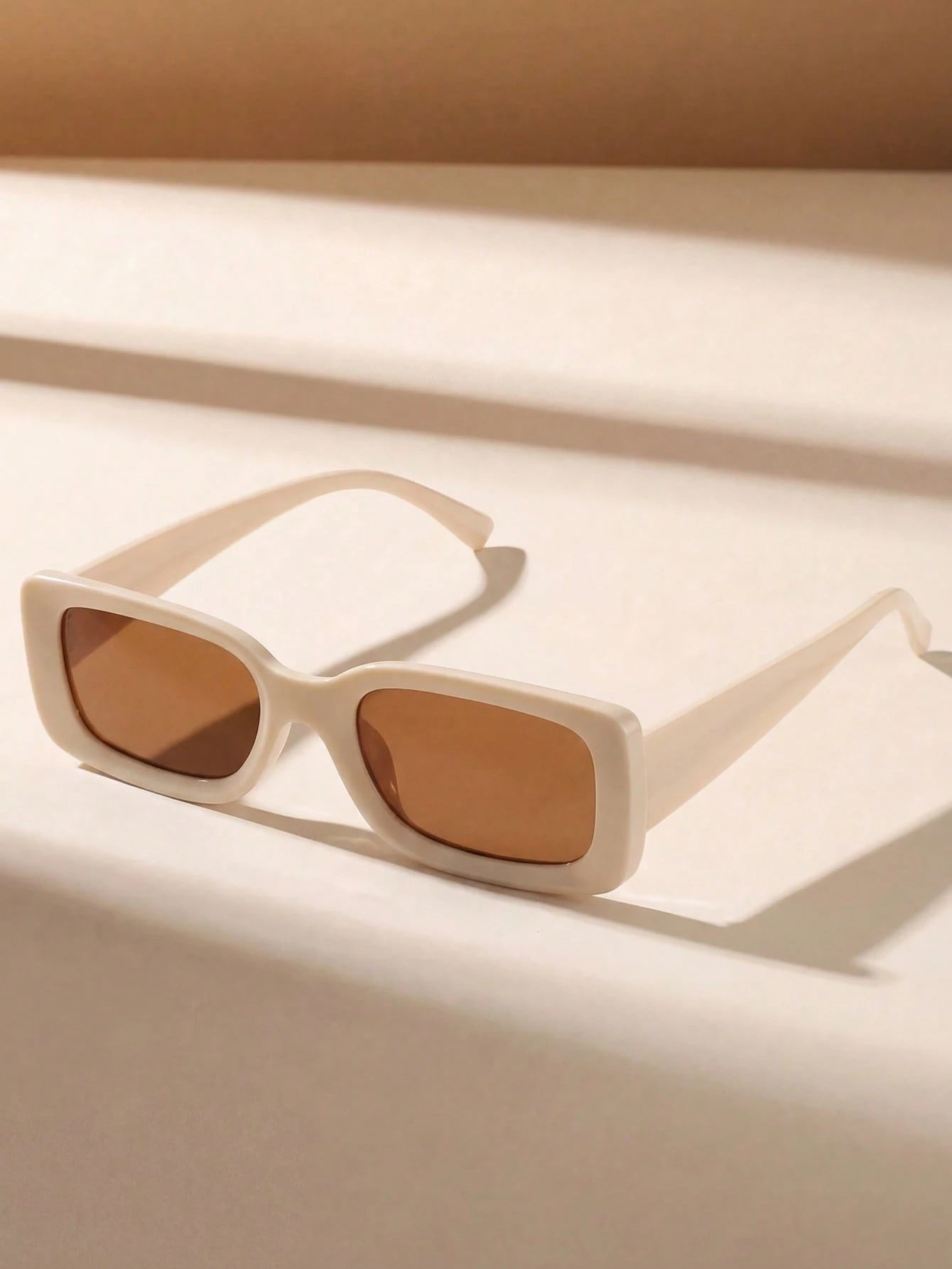 Rectangular Beige Gentle Versatile Sunglasses