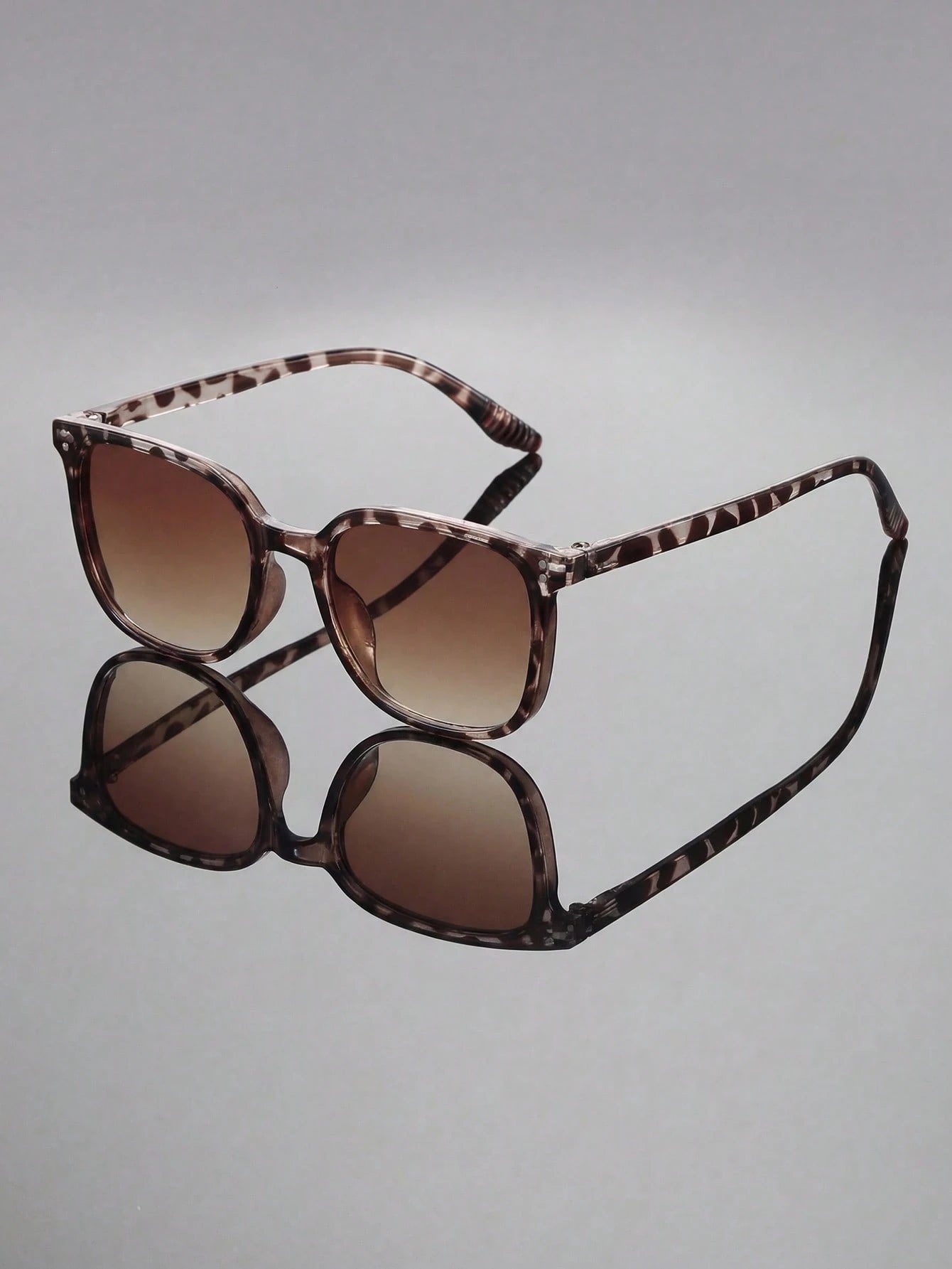 Square Leopard Retro Sunglasses