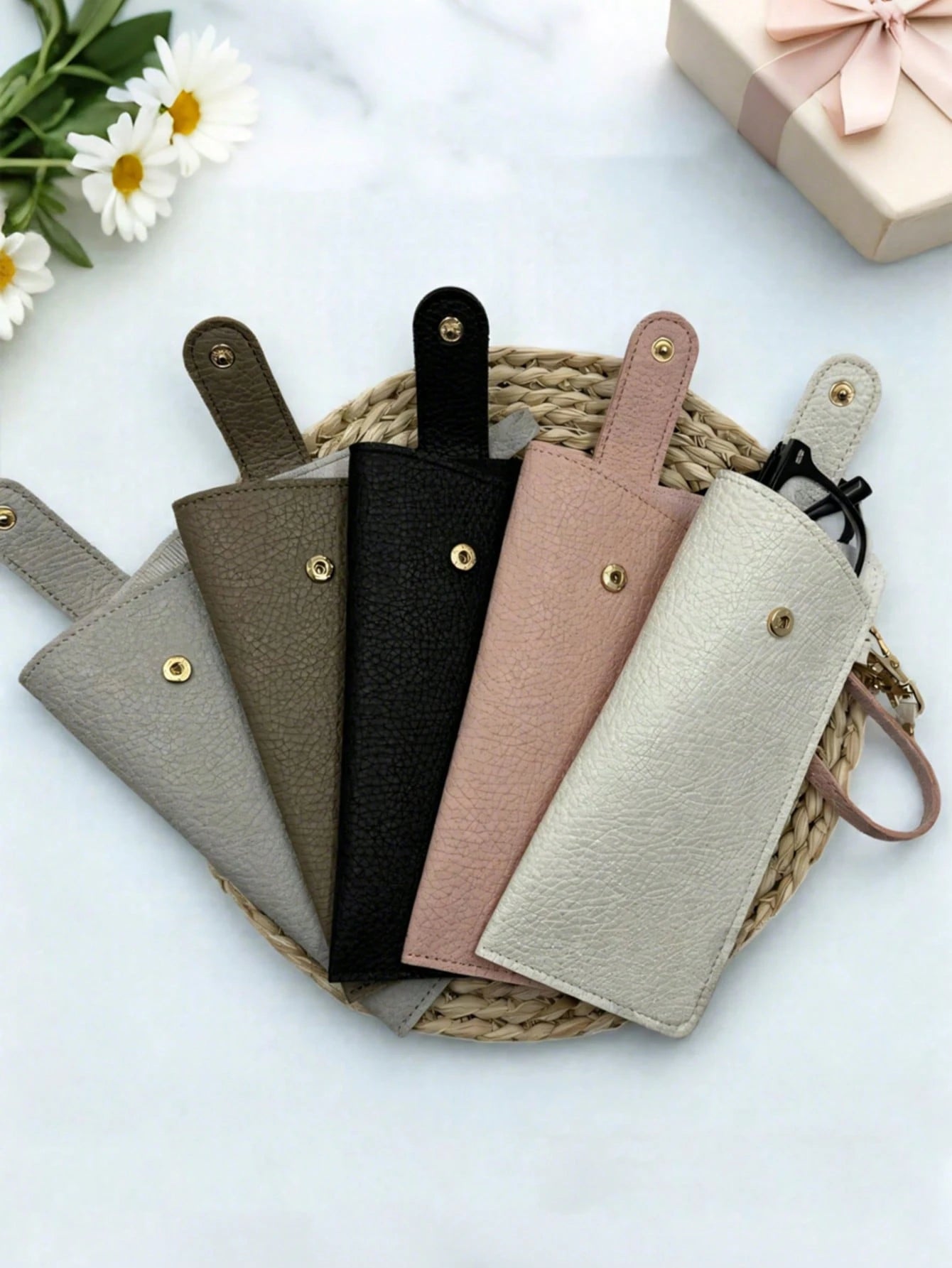 Hanging Leather Glasses Pouch