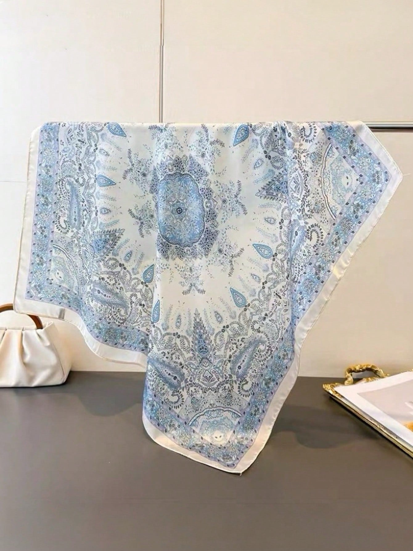 French Vintage Paisley Print Thin Scarf