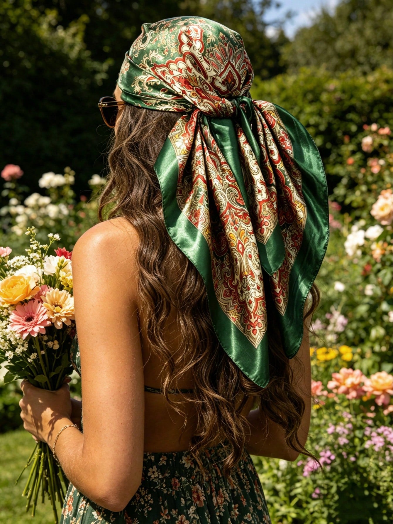Green Retro Paisley Pattern Silk Scarf
