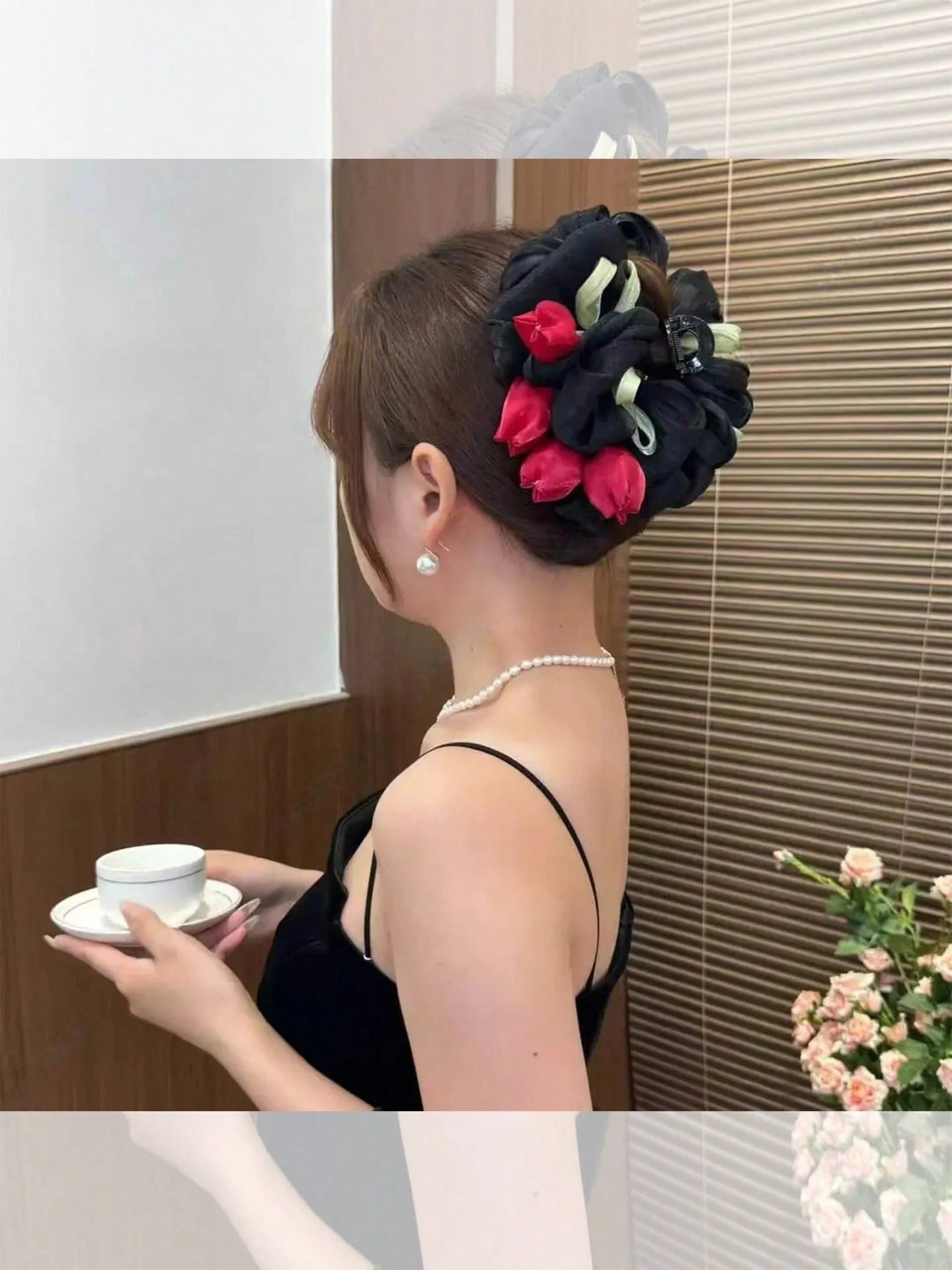 1pc Gorgeous Pink Tulip Flower Hair Claw Clip