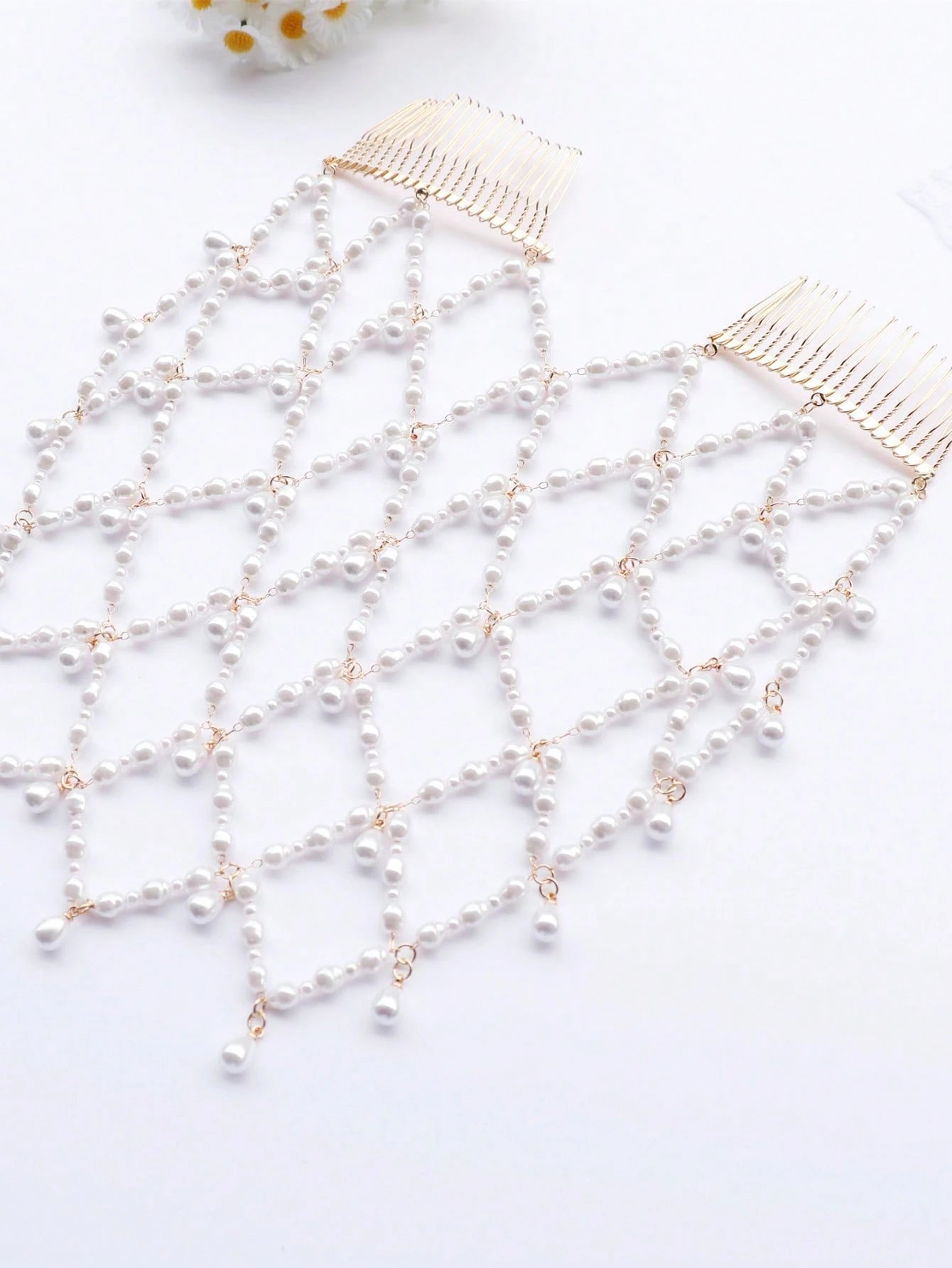 Elegant Hollow Pearl Hair Hoop Chai