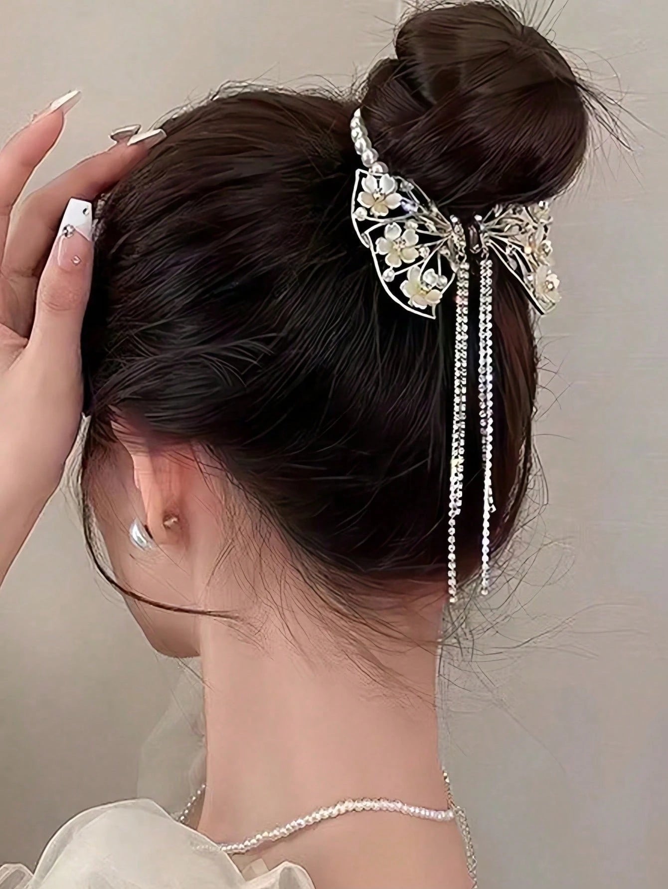 1pc Gold Metal Butterfly Floral Hair Barrette With Pearl & Crystal Tassel - www.thetreasurebox.me