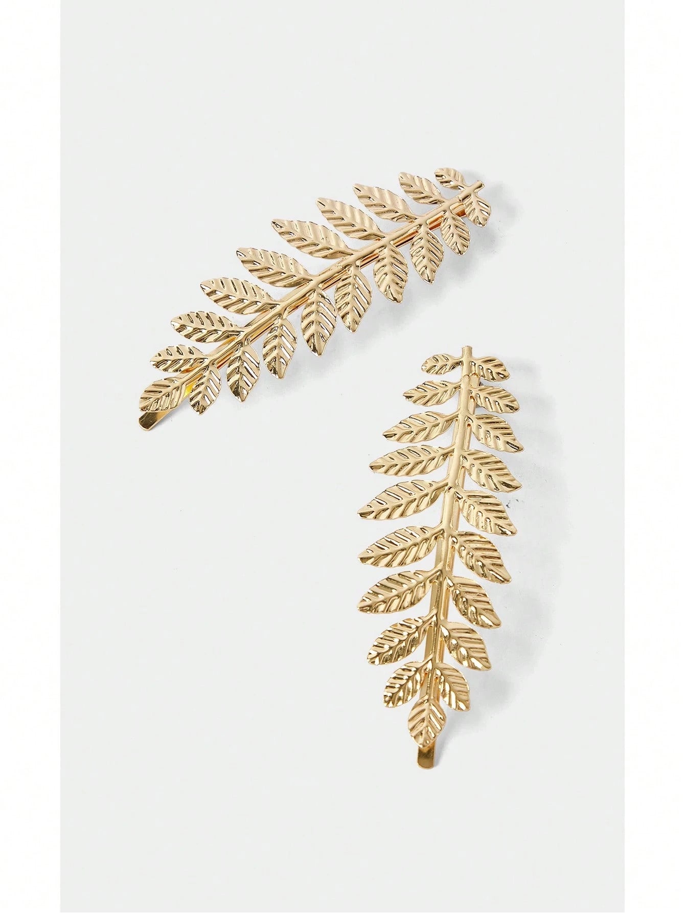 2pcs Metal Leaf Side Clips - www.thetreasurebox.me