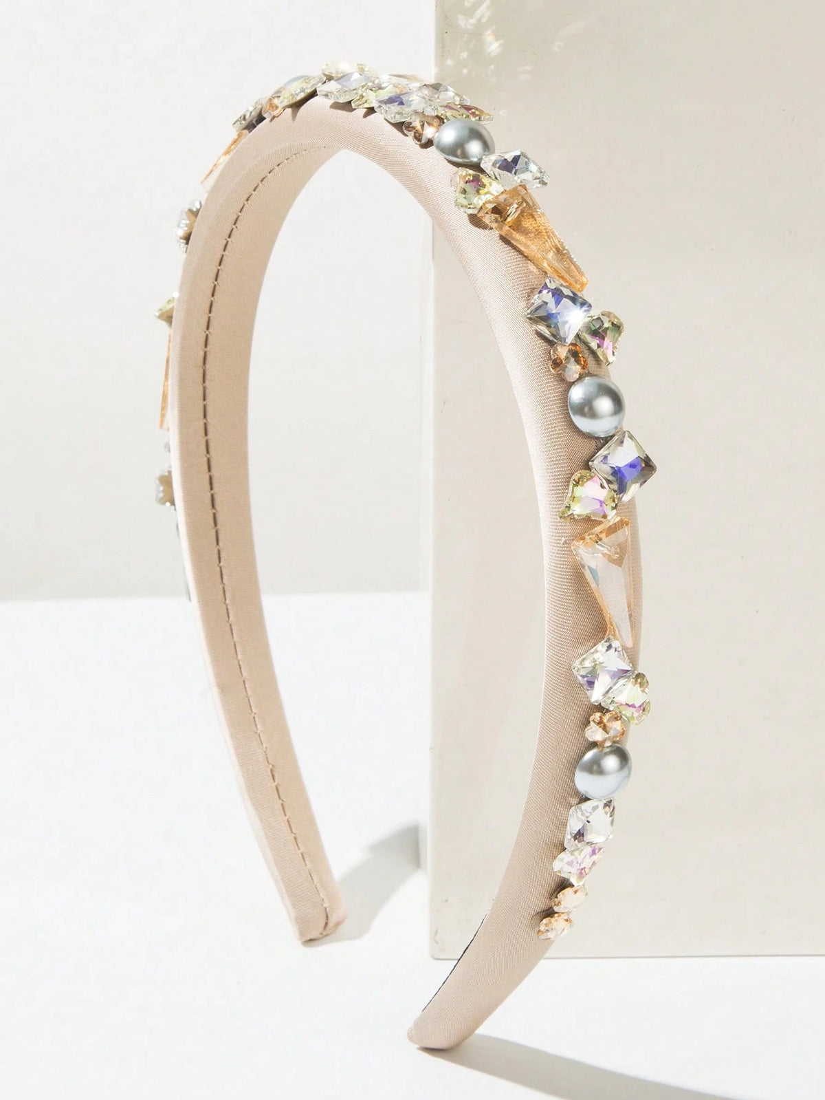 European Pearl Gemstone Thin Rim Headband