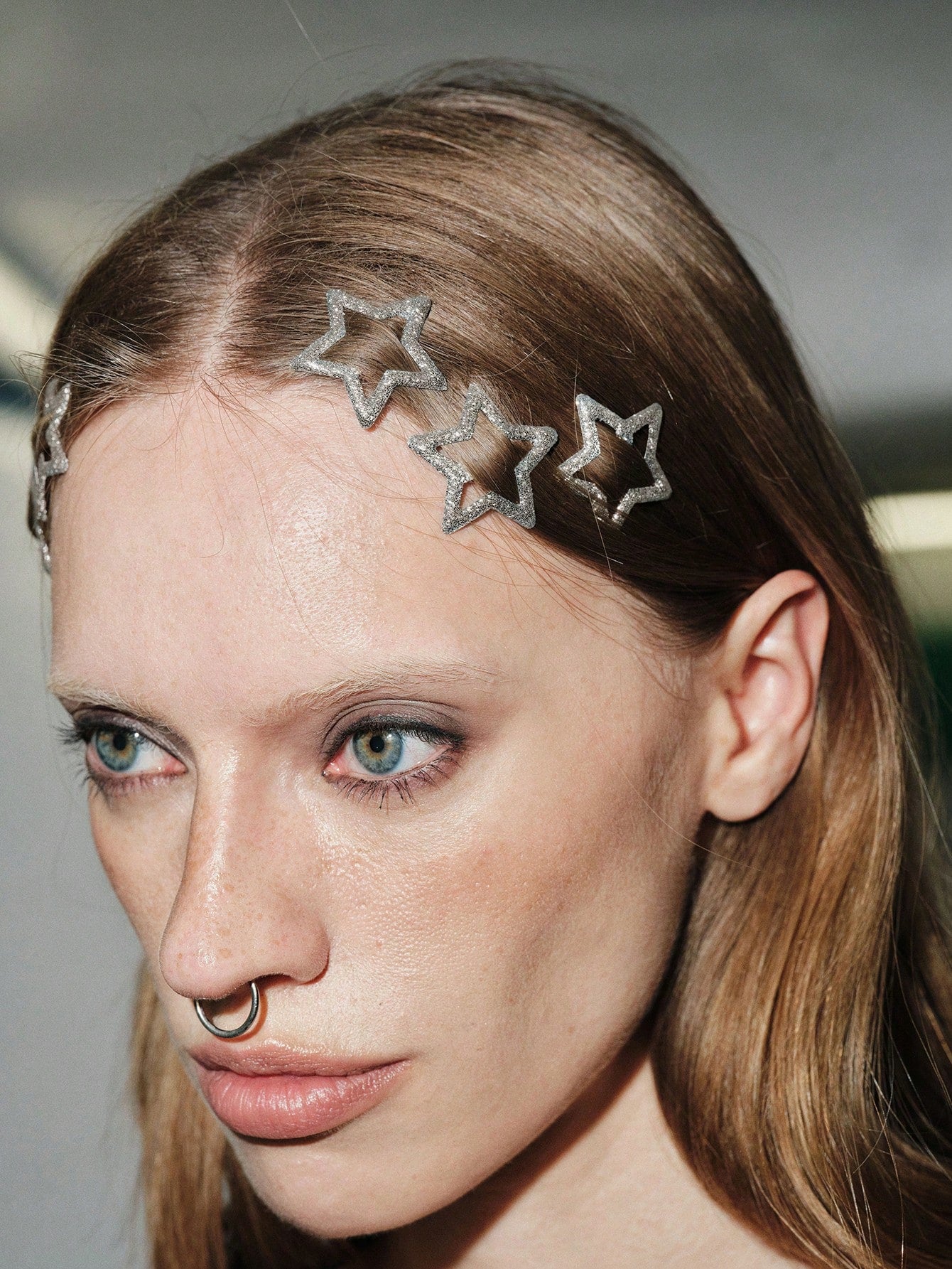 20pcs Women Glowing Silver Star Hair Clips - www.thetreasurebox.me