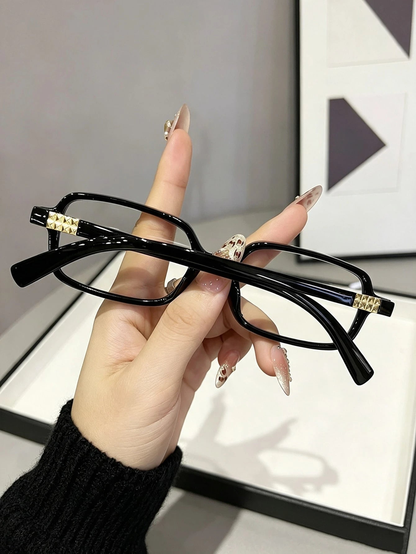 Casual Rectangular Frame Decorative Glasses