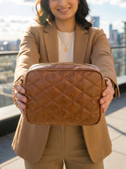 Minimalist Quilted Chain Crossbody Bag  - Brown